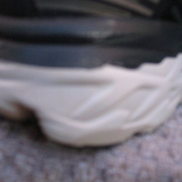 Hoka One One Bondi 6 Vegan Running Shoes Sneakers - Picture 5 of 11